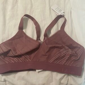 Lululemon sports bra NWT